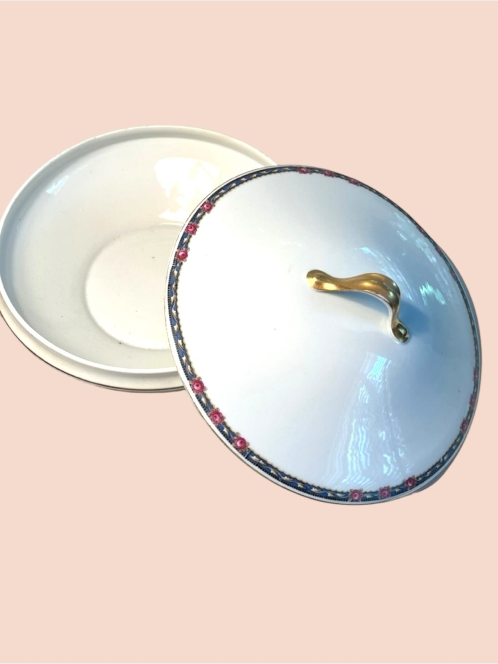VINTAGE Covered Vegetable Dish with Gold Handles Navy Blue band of flowers - Picture 8 of 16